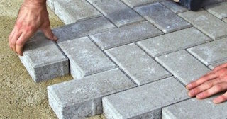 Кладка тротуарной плитки в Балахне: стоимость от 836 руб. за 1м2