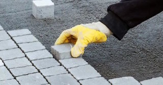 Укладка тротуарной плитки 50 на 50 в Балахне в октябре