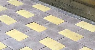 Укладка тротуарной плитки вокруг дома в Балахне - цены от 836 руб.