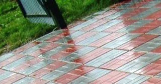 Профессиональная укладка цементной тротуарной плитки в Балахне в октябре
