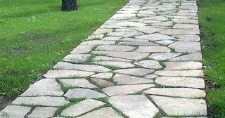 Профессиональная укладка камня на дорожки в Балахне в октябре