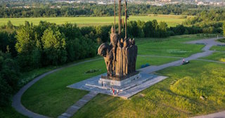Благоустройство памятников в Балахне от 940 руб. – компания ТротуарнаяПлитка